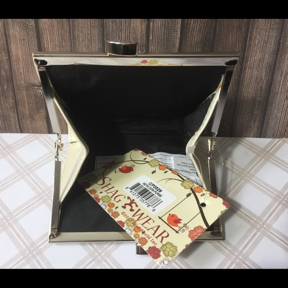 NWT Cream Coin Purse - Skeleton Key Kiss Lock Wallet - Picture 4 of 6